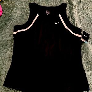 NWT Nike black and white tennis top. XL.  Retail $40.  Dri fit.